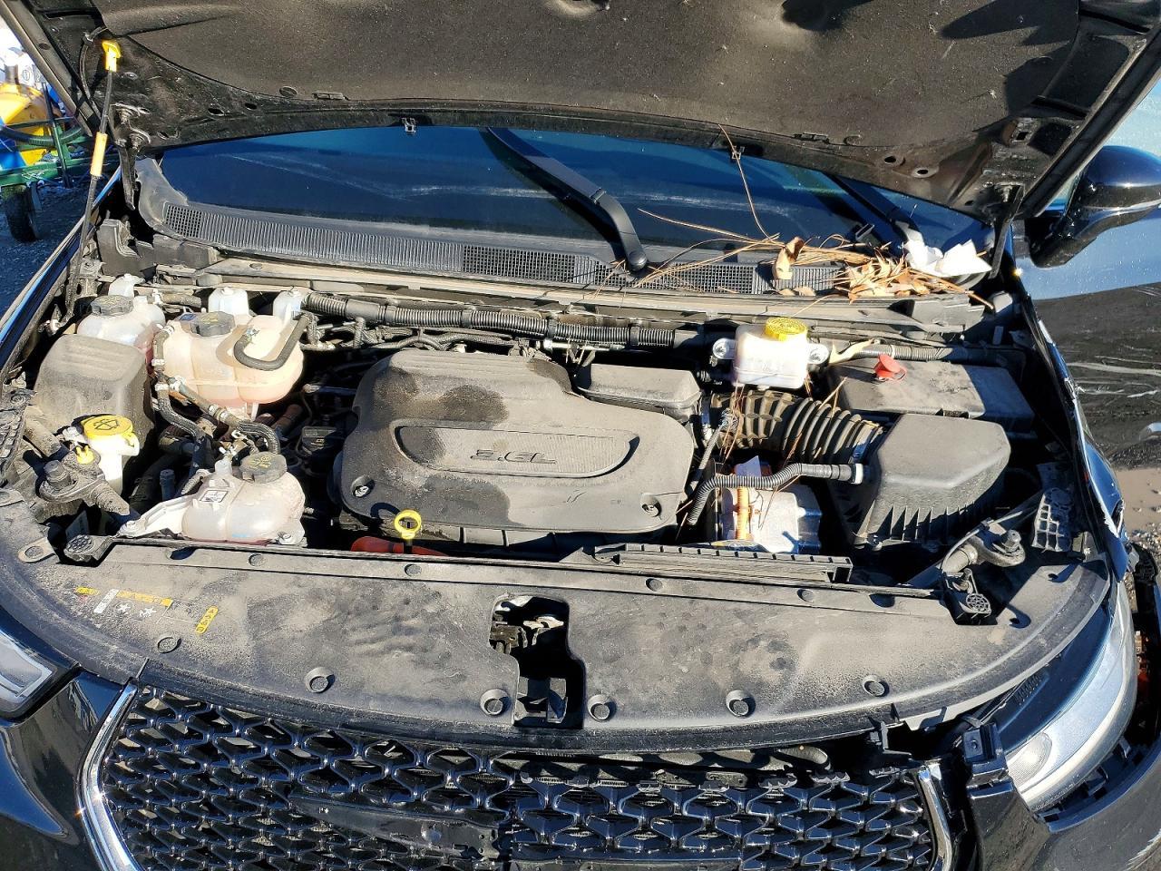 2024 Chrysler Pacifica Hybrid Select