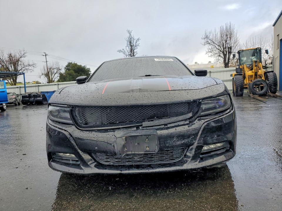2016 Dodge Charger sxt