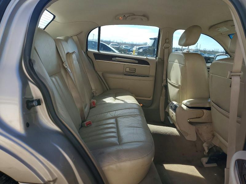 2007 Lincoln Town car Signature