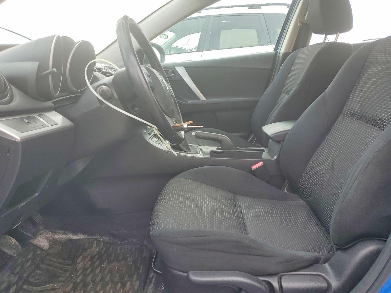 2013 Mazda 3 I