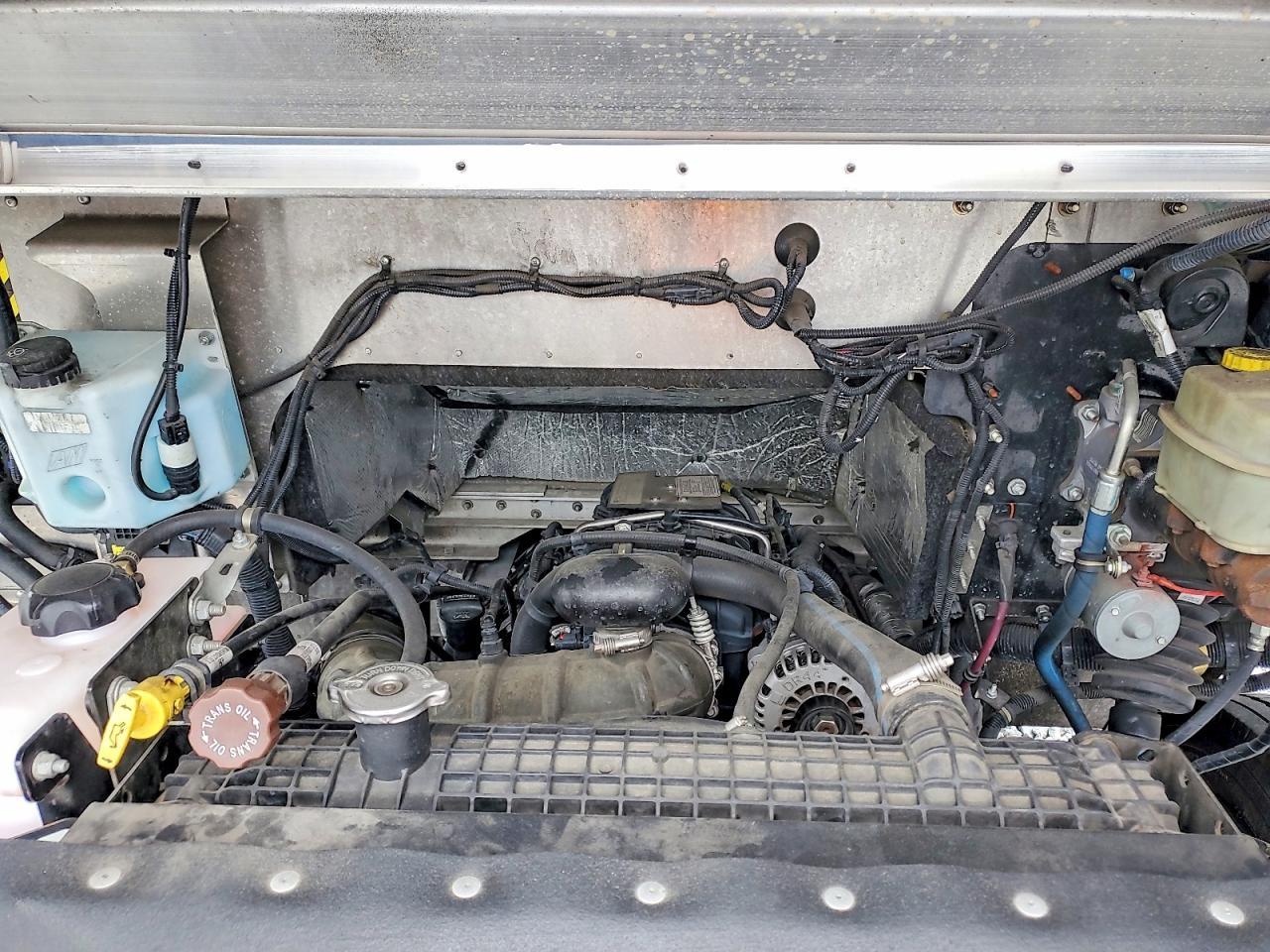 2020 Freightliner MT45G Chassis Delivery Truck