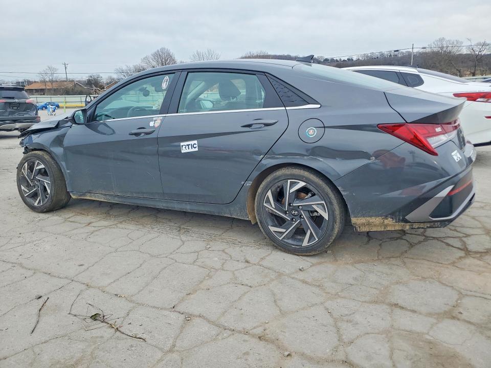 2025 Hyundai Elantra Limited