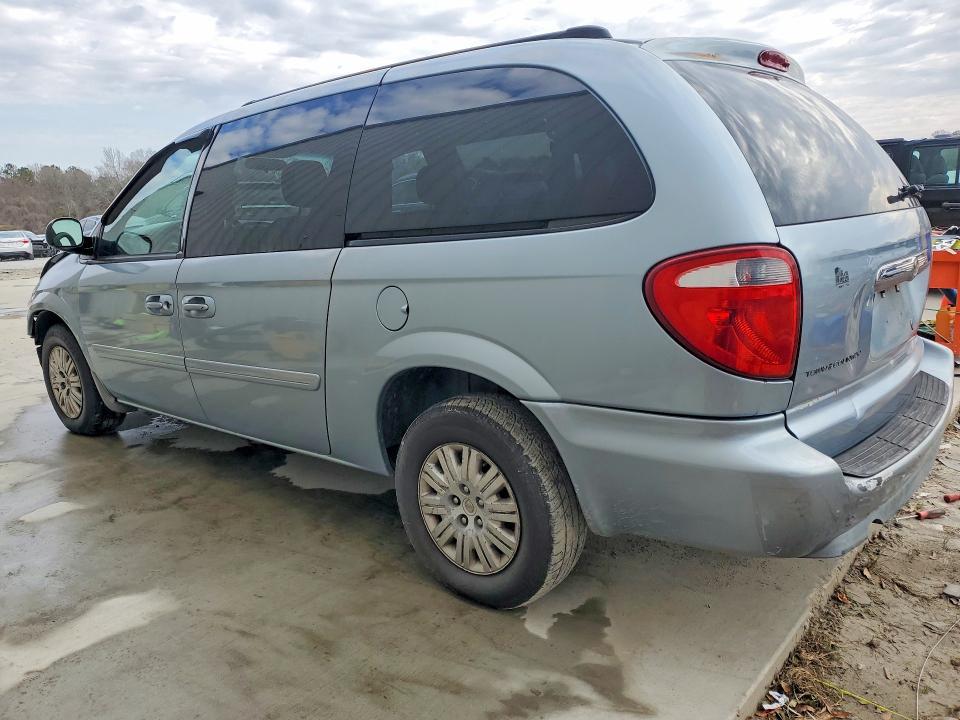 2005 Chrysler Town & Country lx