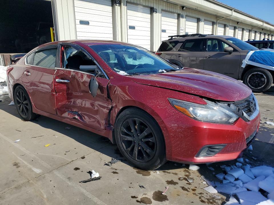 2017 Niss Altima