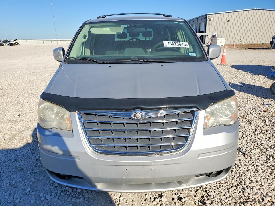 2010 Chrysler Town & Country Touring