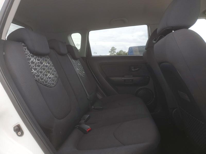 2010 KIA Soul +