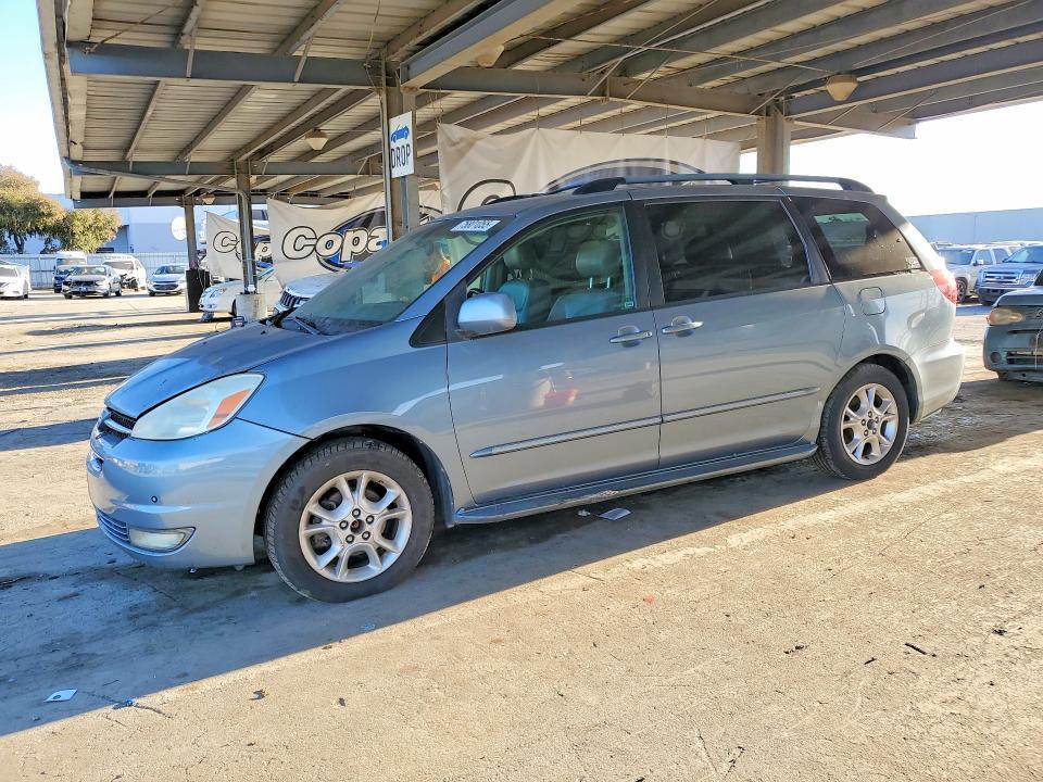 2004 Toyota Sienna xle Limited 7-passenger