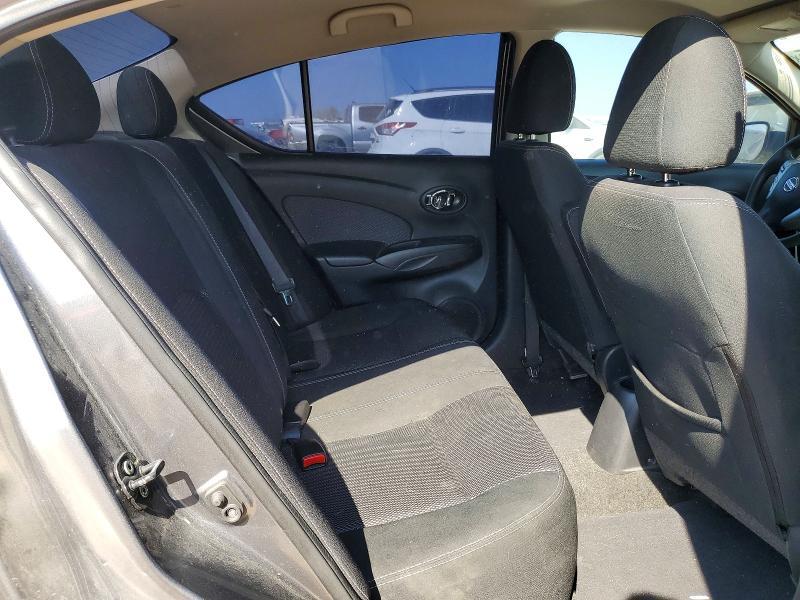 2016 Niss Versa