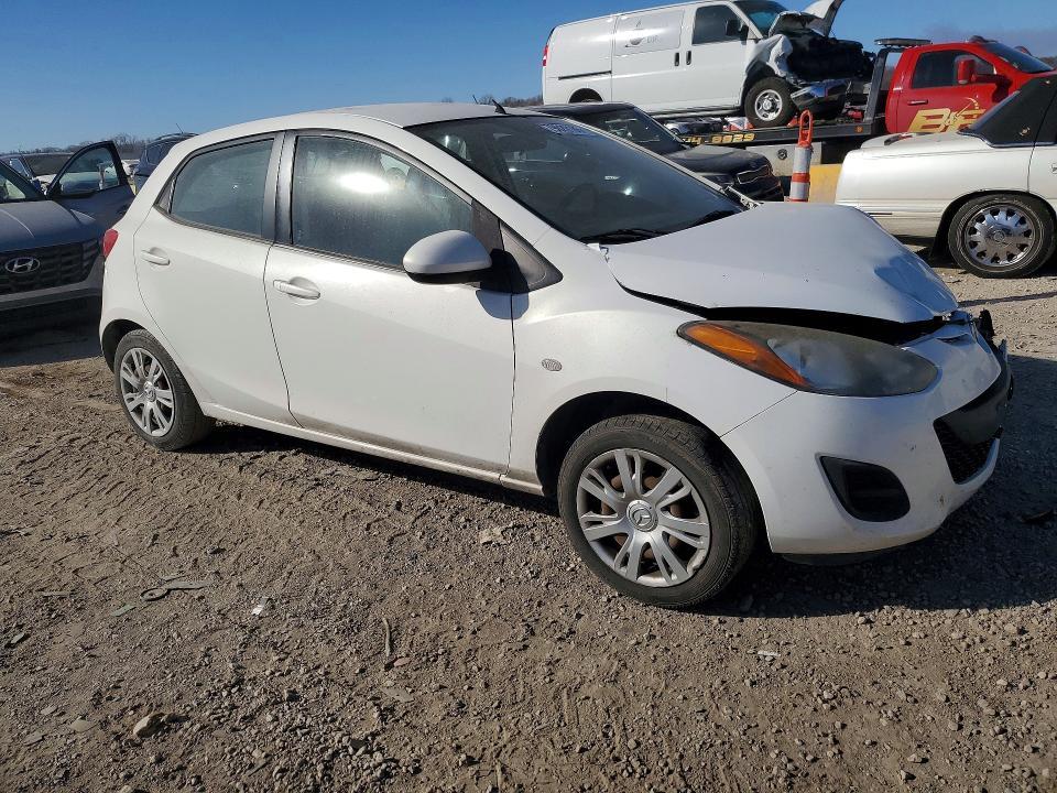 2014 Mazda 2