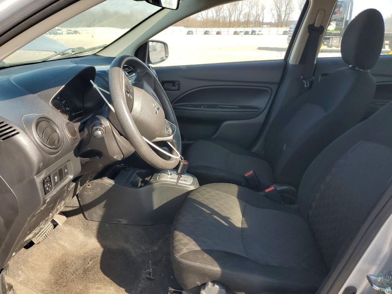 2021 Mitsubishi Mirage es