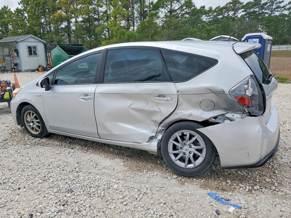 2017 Toyota Prius v Four