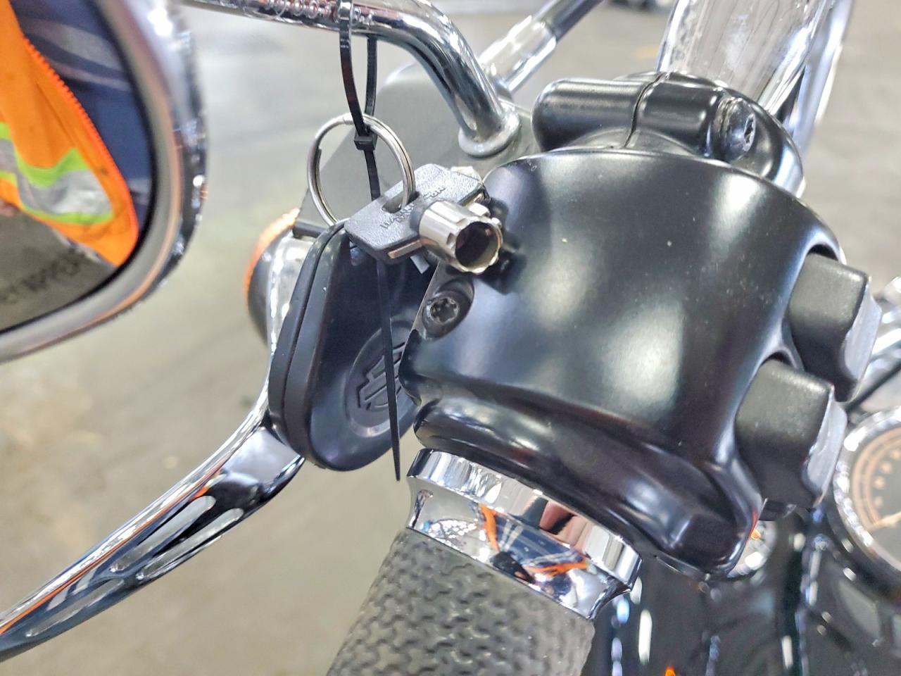 2017 Harley-Davidson FLS Softail Slim