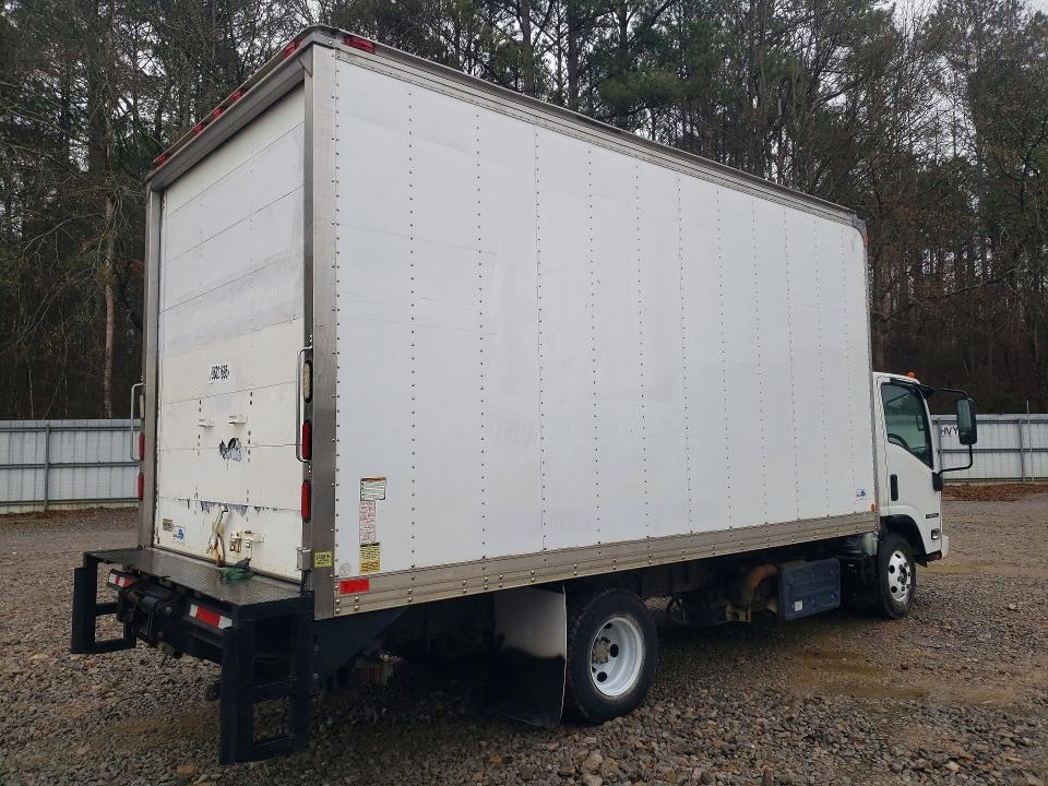 2017 Isuzu Npr hd box Truck