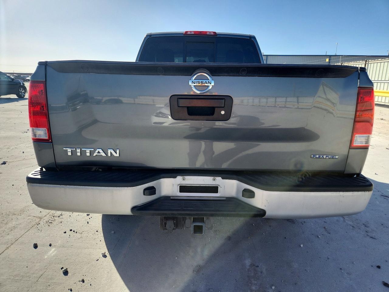 2014 Nissan Titan s