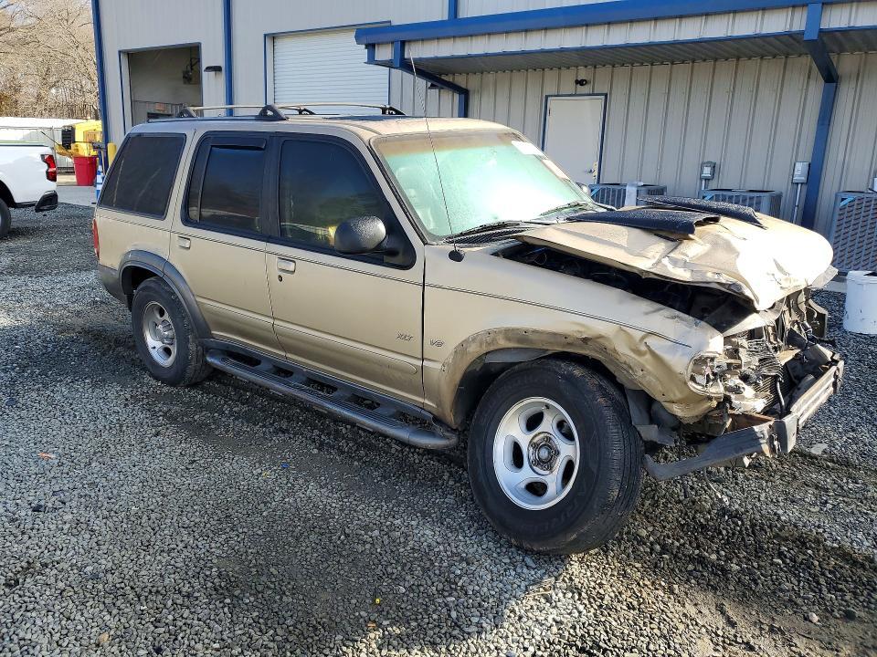 1999 Ford Explorer