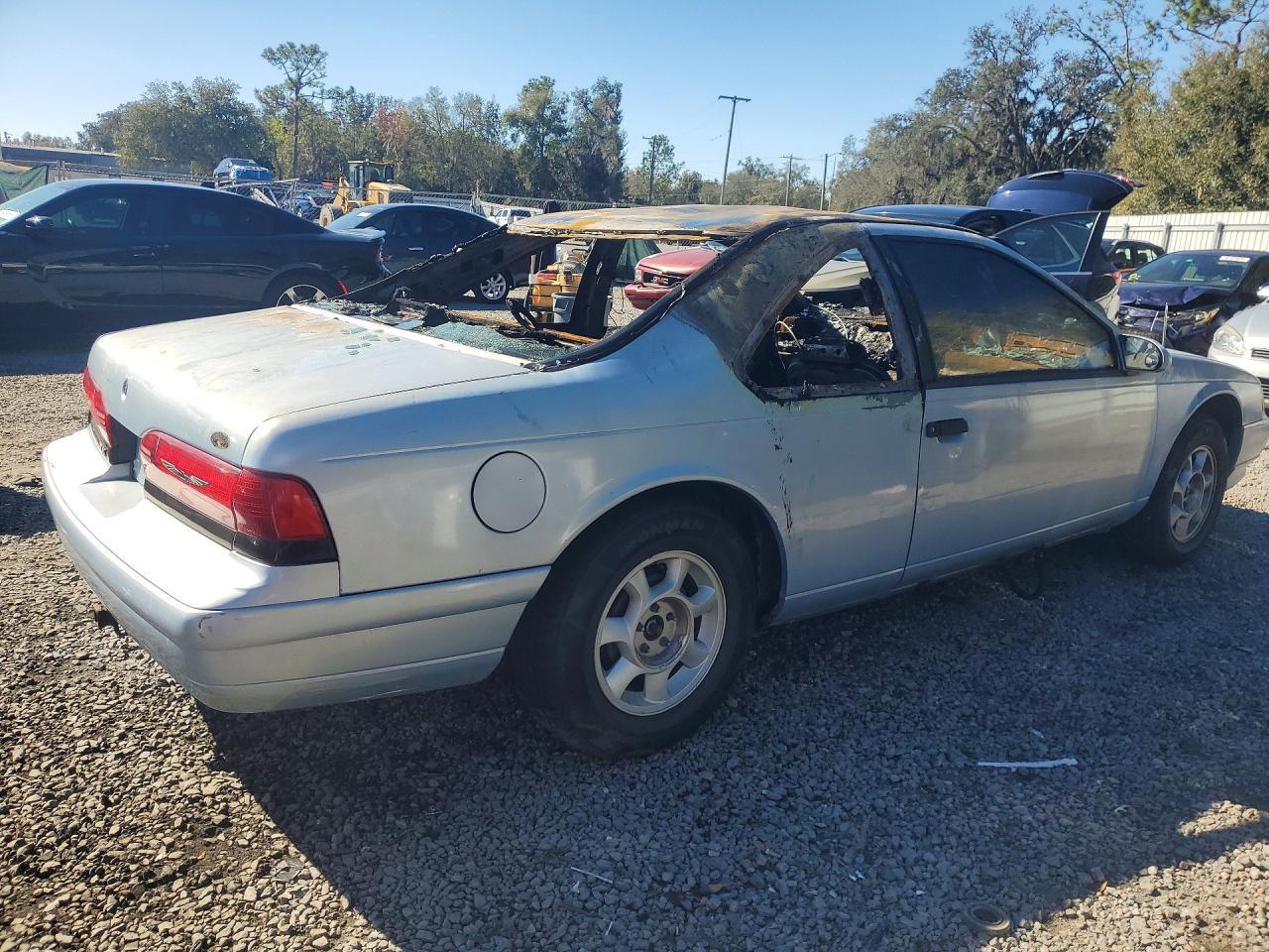 1993 Ford Thunderbird lx