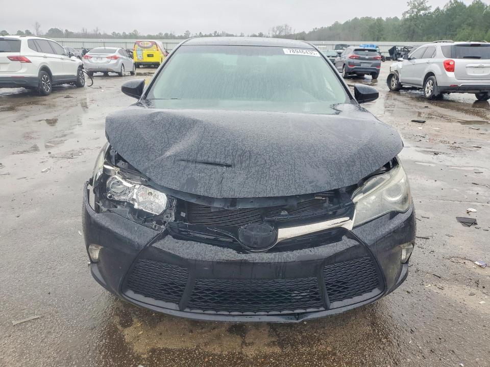 2015 Toyota Camry se