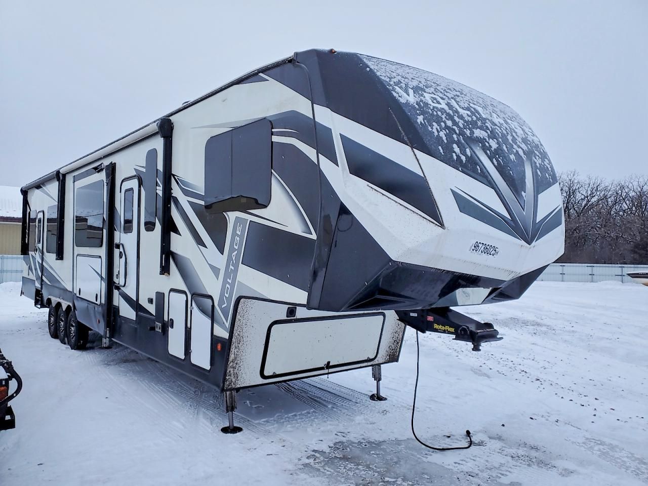 2021 Keystone 2021 Dutchman Voltage