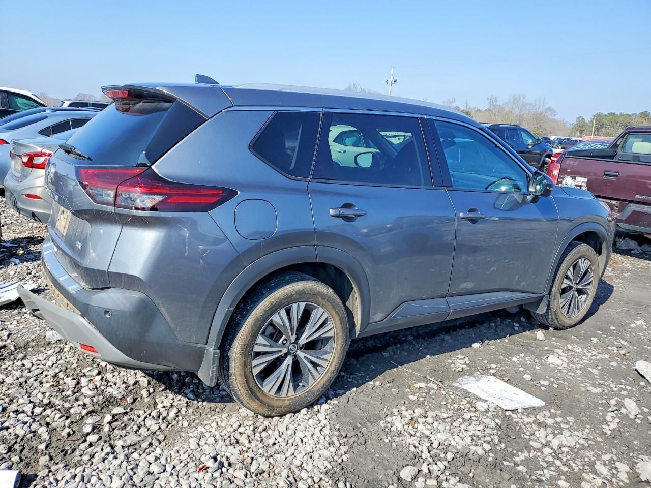 2021 Nissan Rogue sv