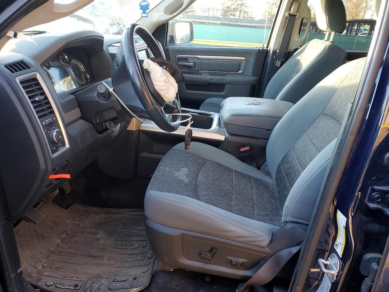2016 Dodge Ram 1500 slt