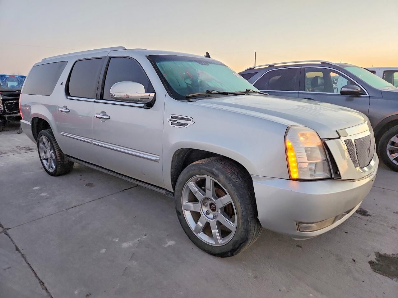 2011 Cadillac Escalade esv Premium