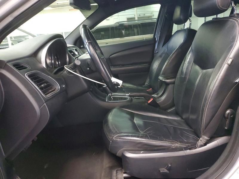 2013 Chrysler 200 Limited