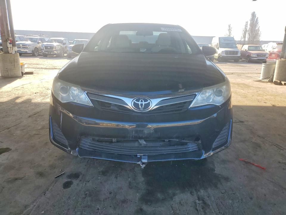 2013 Toyota Camry Hybrid