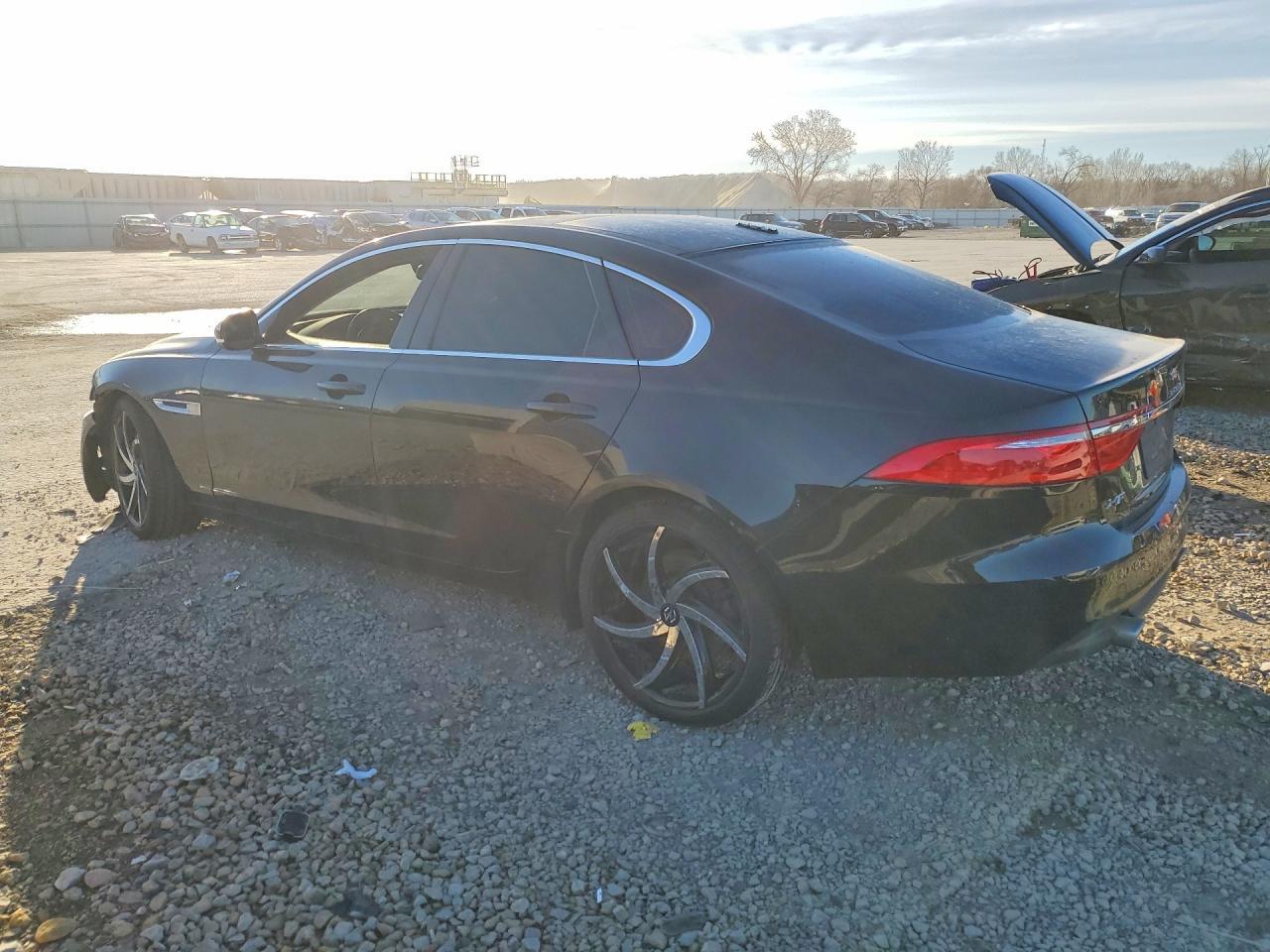 2016 Jaguar Xf Premium