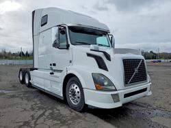 Volvo Vehiculos salvage en venta: 2015 Volvo VNL Semi Truck
