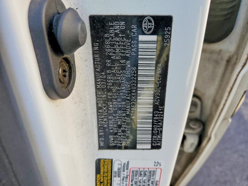 2004 Toyota Camry le