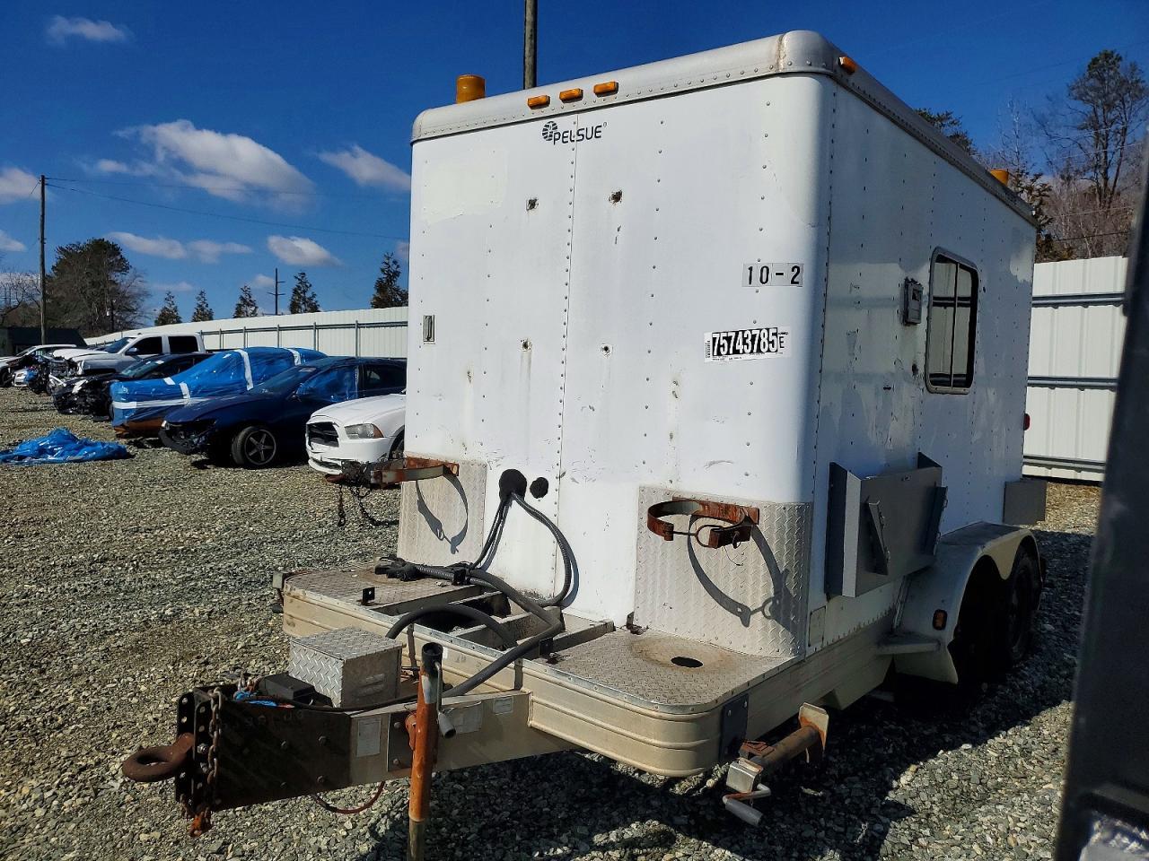 2000 Pelsue Fiber Optic Splicing Trailer