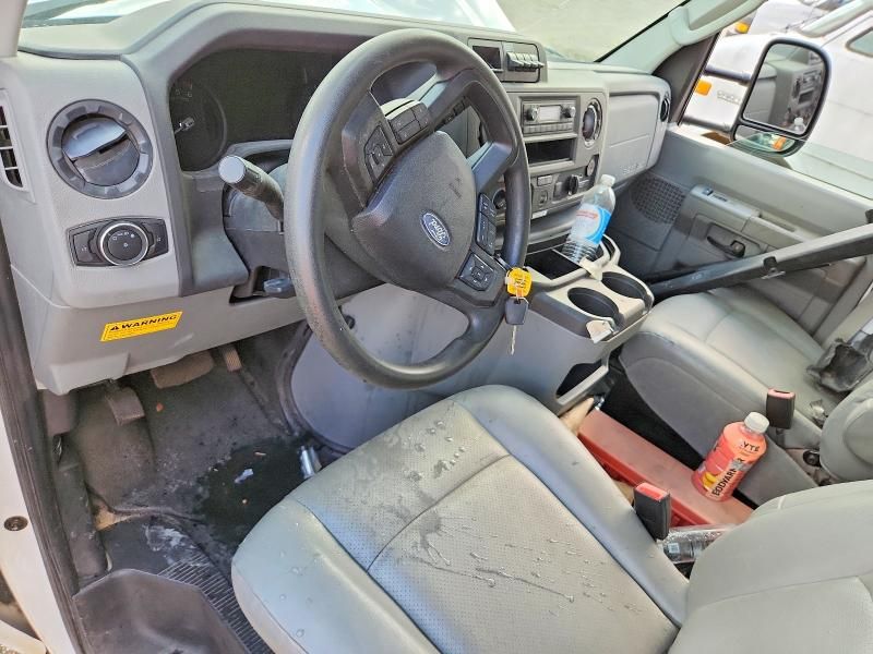 2023 Ford Econoline-BOX Truck