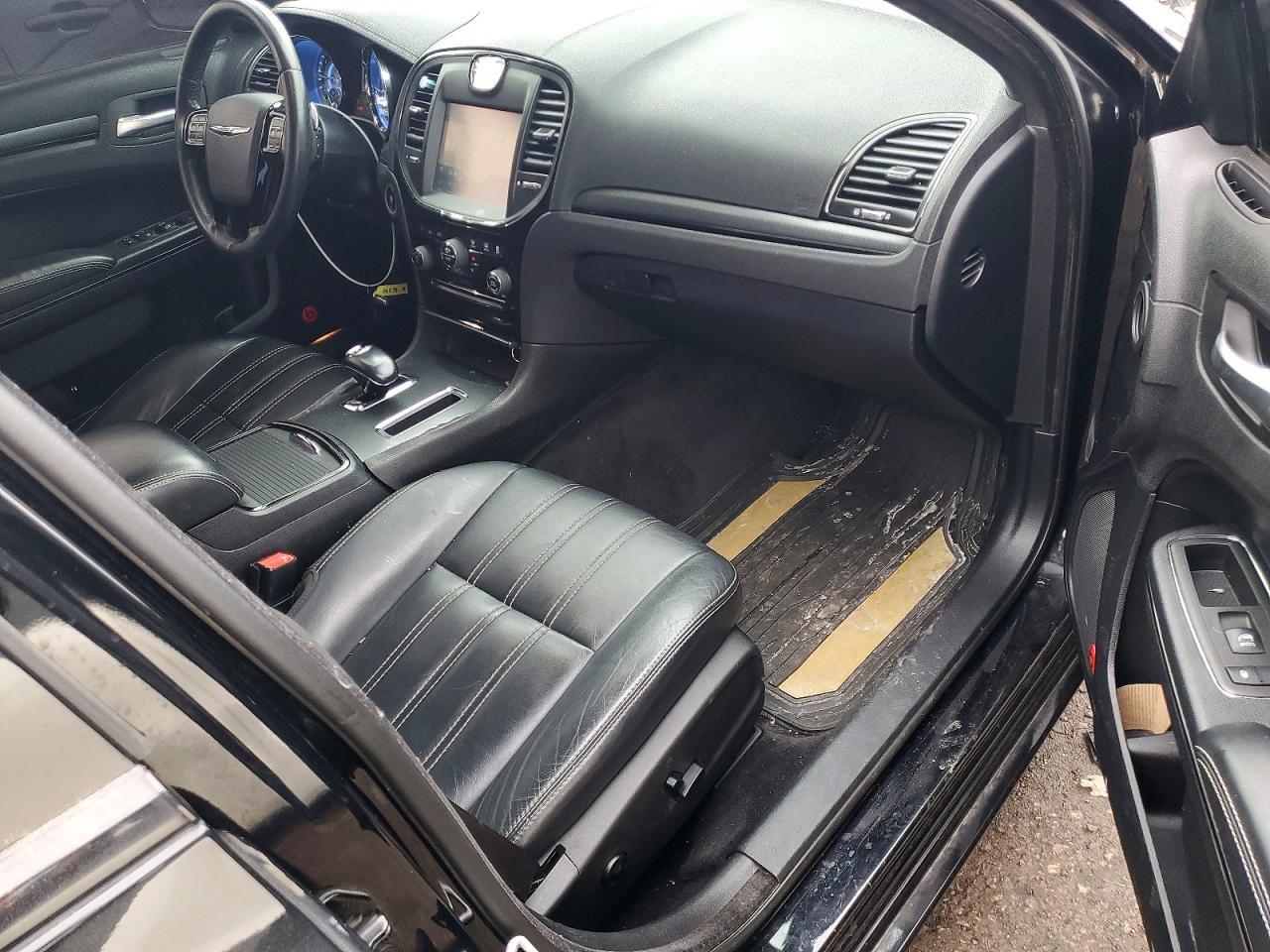 2014 Chrysler 300 s
