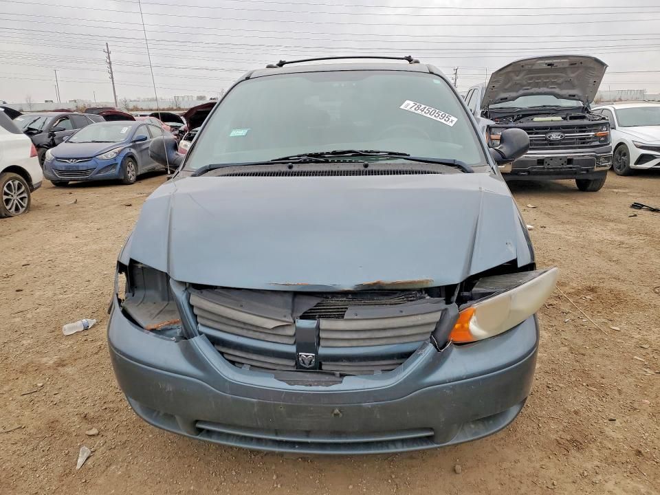 2005 Dodge Caravan sxt