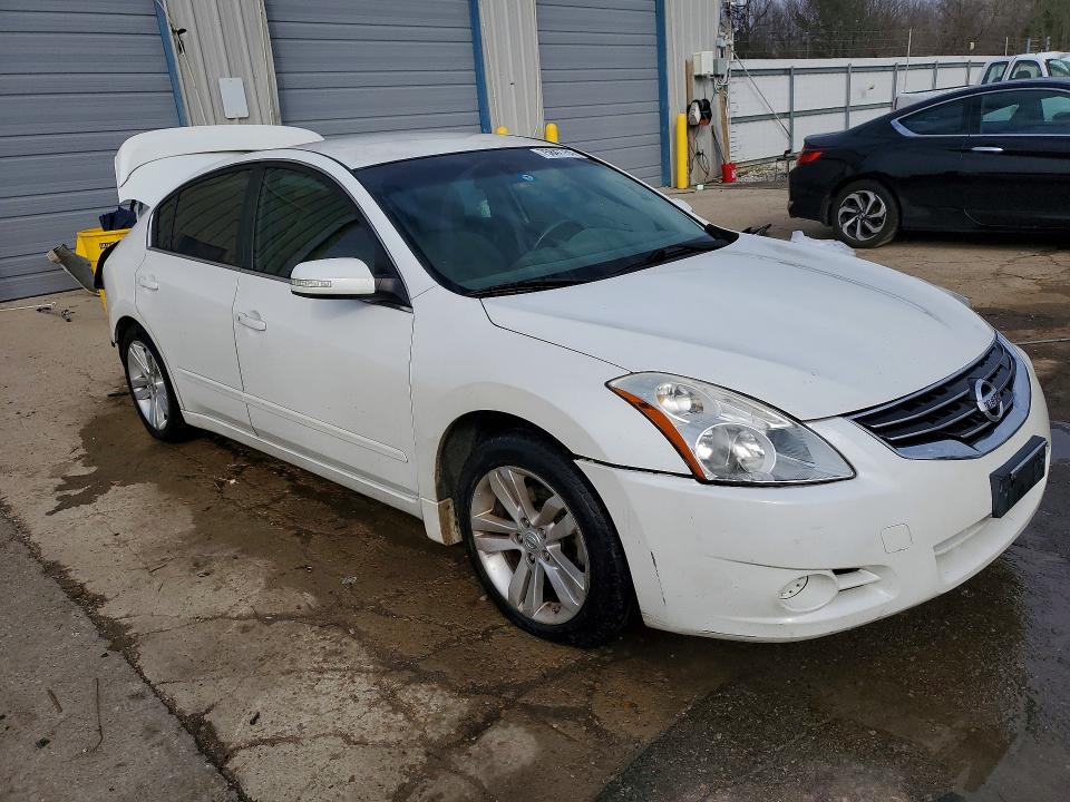2011 Nissan Altima sr