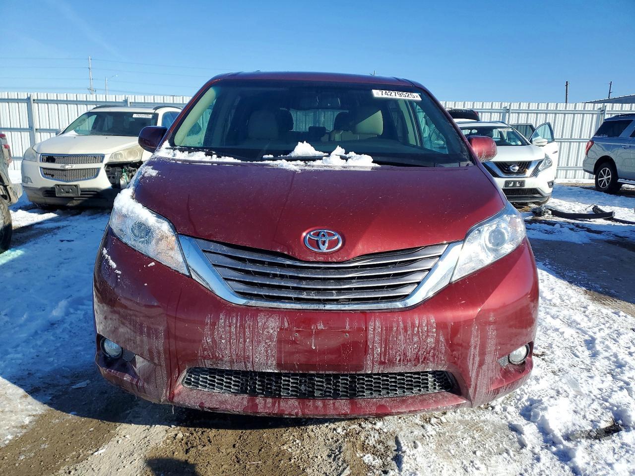 2016 Toyota Sienna xle