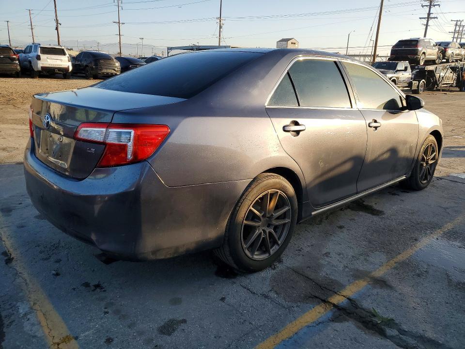 2014 Toyota Camry l