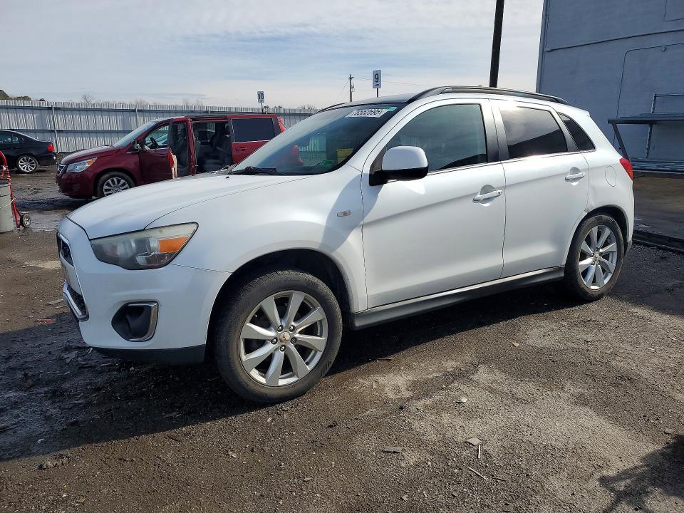 2013 Mitsubishi Outlander Sport se