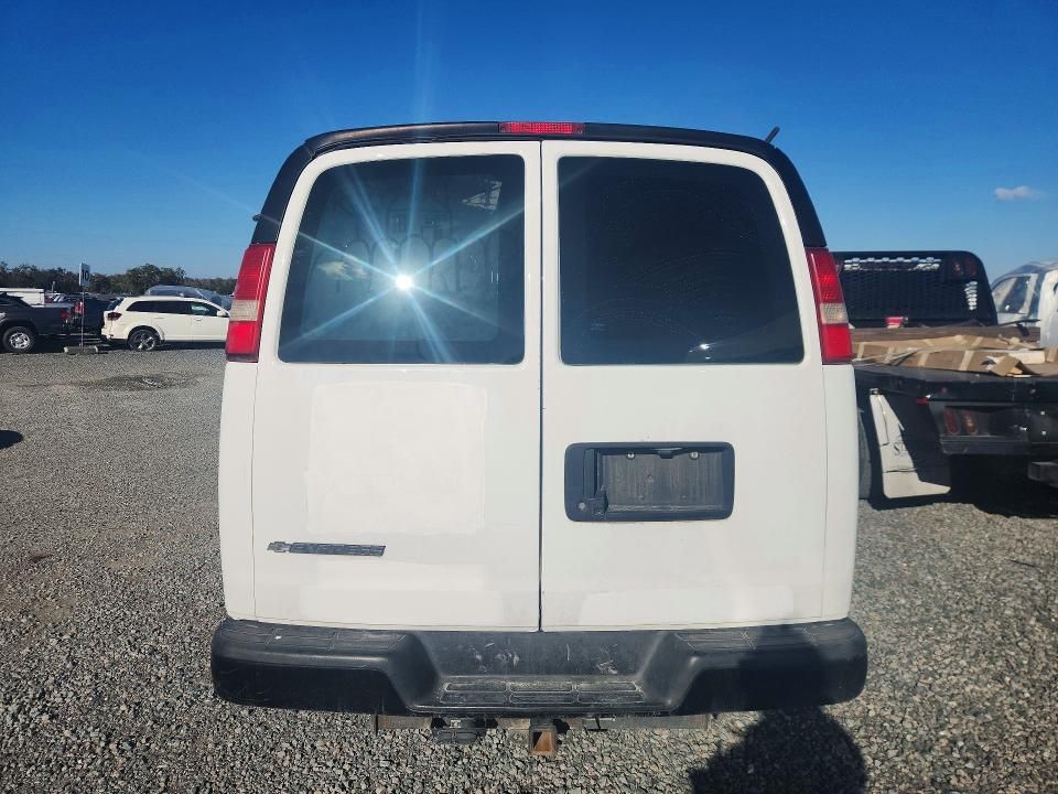 2017 Chevrolet Express Utility / Service Van