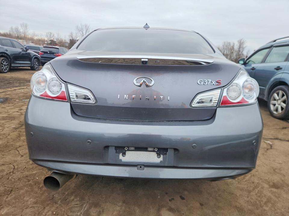 2012 Infiniti G37