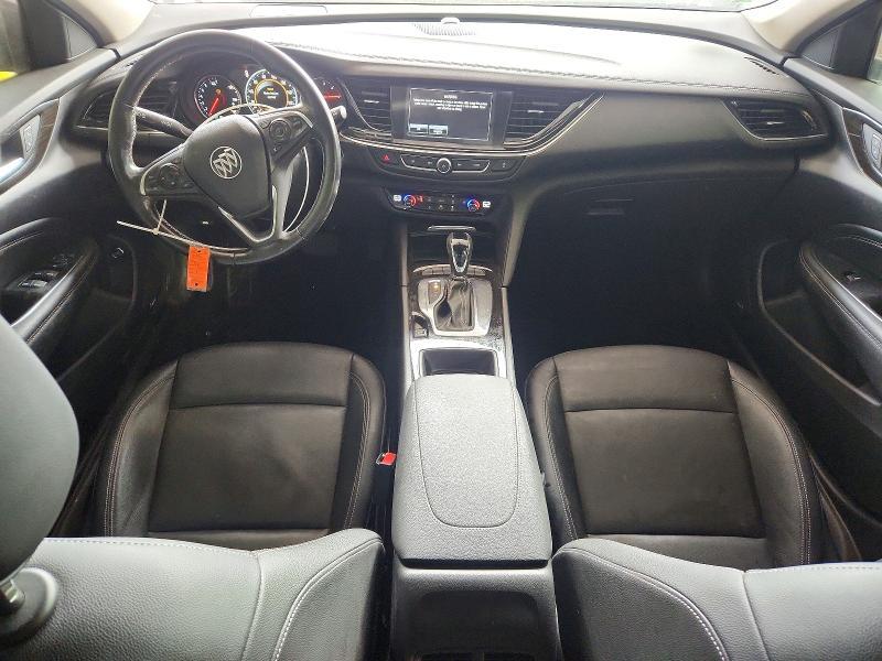 2018 Buick Regal Tourx Essence