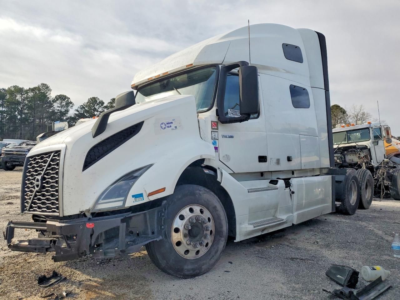 2022 Volvo VNL Semi Truck