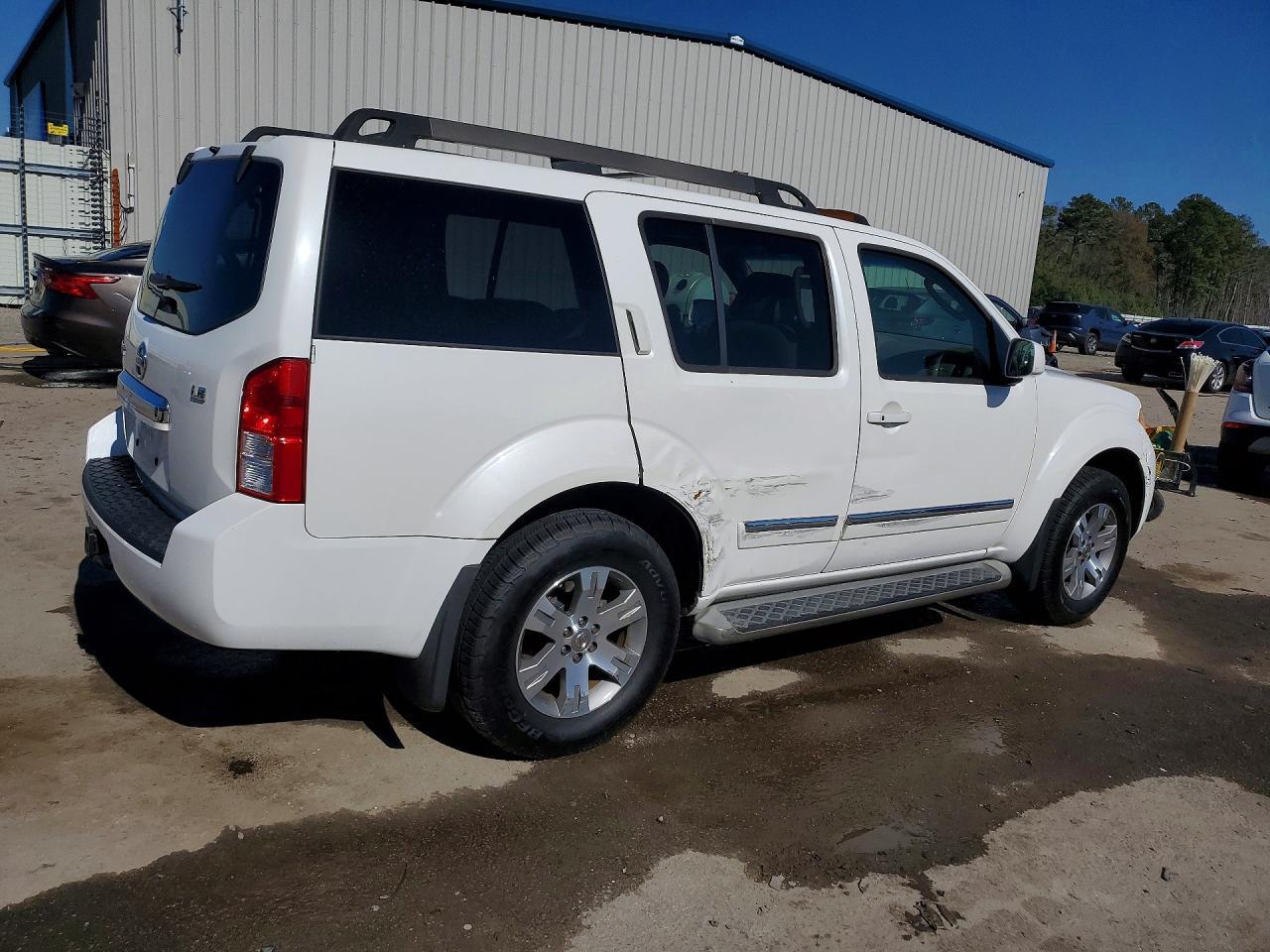 2008 Nissan Pathfinder s