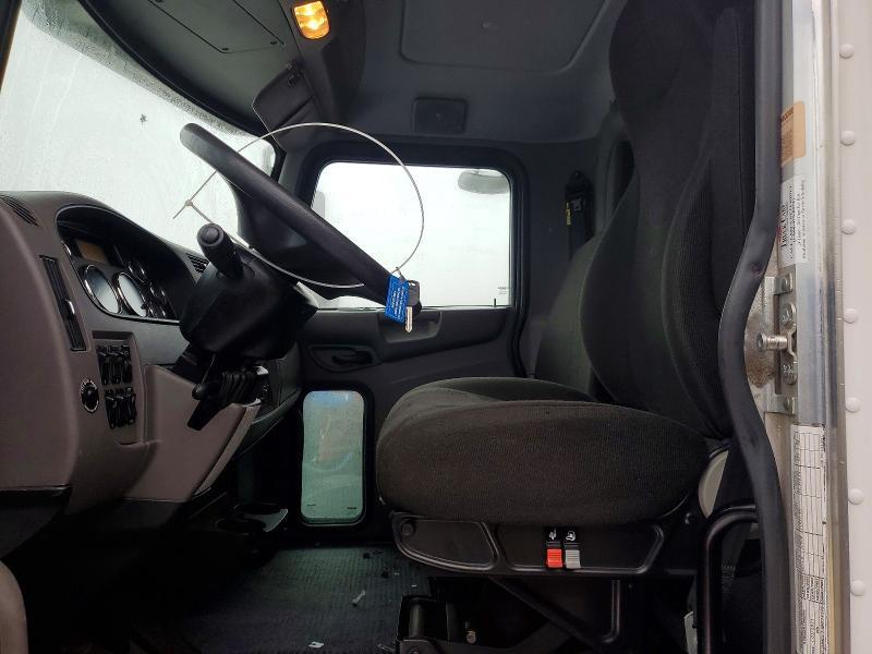 2022 Peterbilt 337 BOX Truck