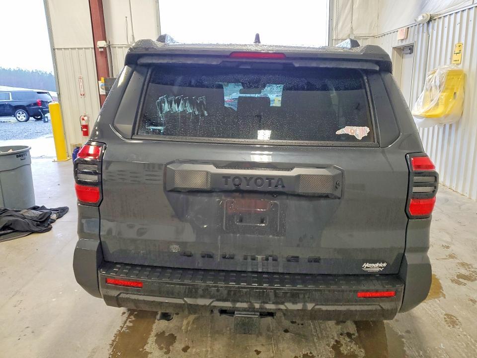 2025 Toyota 4runner SR5