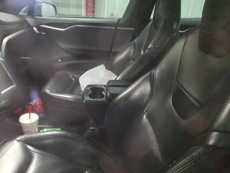 2015 Tesla Model s 70D