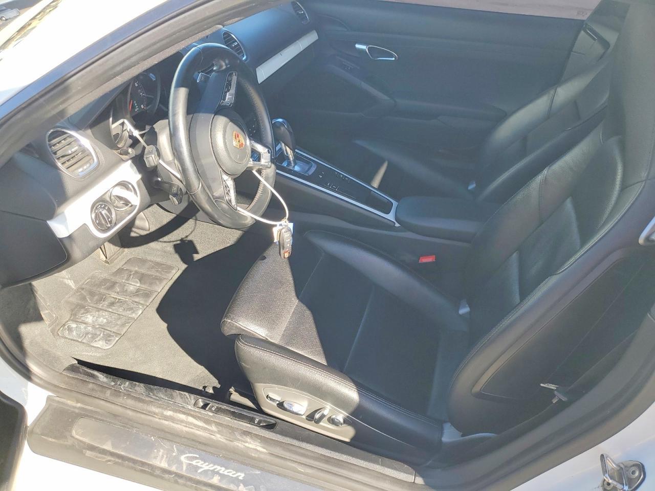 2019 Porsche Cayman Base