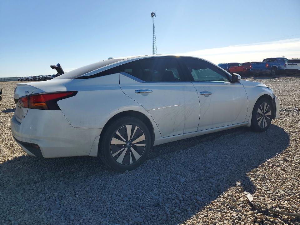 2019 Niss Altima 2.5 sv