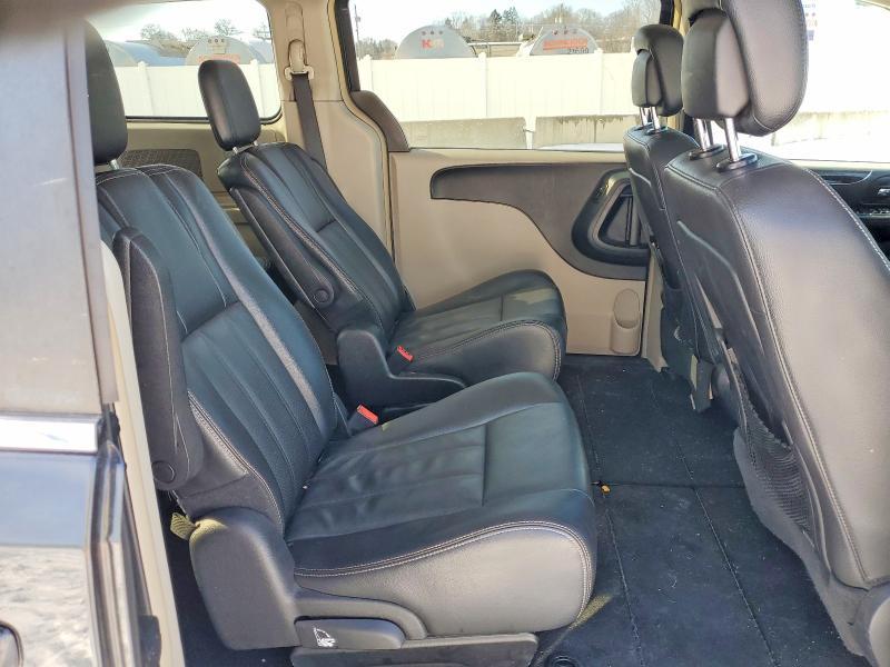 2012 Chrysler Town & Country Touring