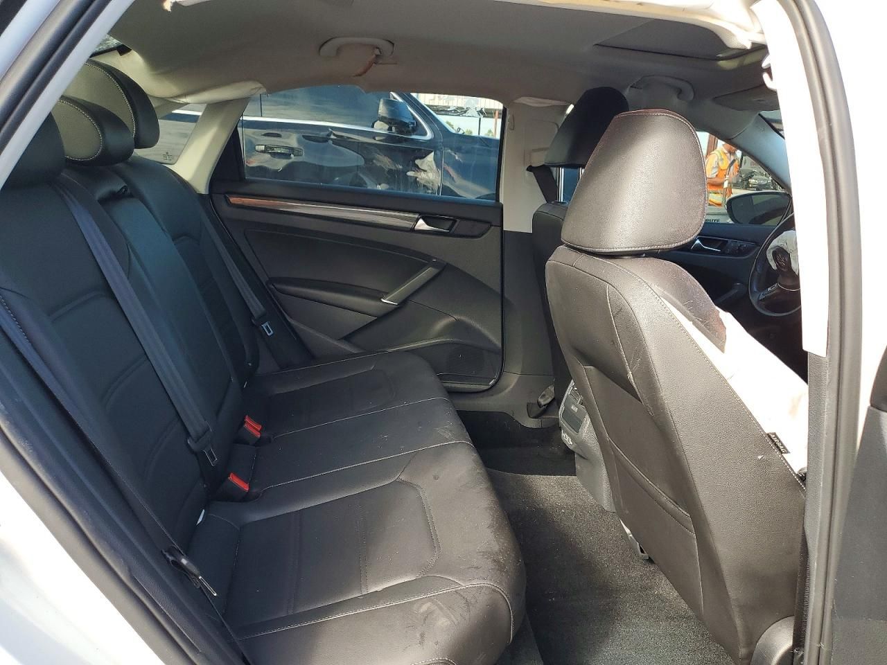 2020 Volkswagen Passat R-line